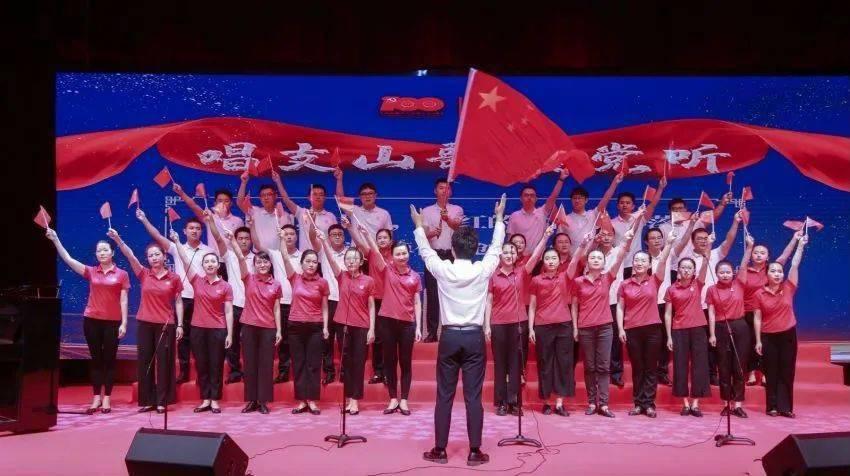 女友说我家庭条件不够好，要跟我分手怎么办？